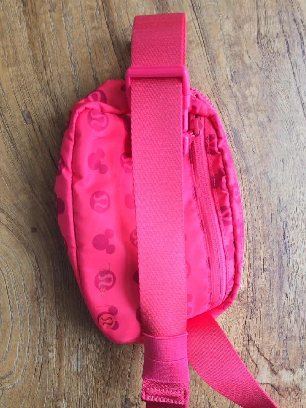 Disney Lululemon Crossbody Everywhere Belt Bag - Picture 4 of 4